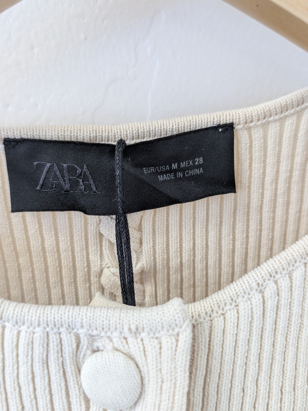 ZARA NWT Cream Ribbed Knit Button Front Puff Sleeve Cardigan Top Size M - Picture 6 of 8